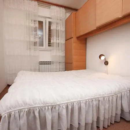 Apartamento With A Parking Space Lovran, Opatija - 7802 *